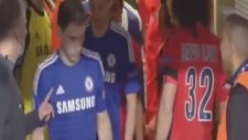 David Luiz koridorda Ivanovic'i itekledi..