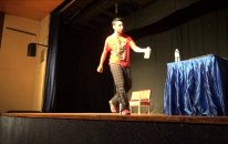 Stand-Up Gösterisinde Tanışmak