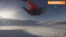 Snowboard Gösterisi Nefes Kesti