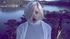 Aurora - Runaway