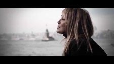 Yonca Evcimik - Çok Mu Zor (Yeni Klip)