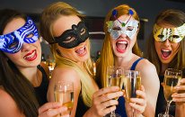 Bekarlığa Veda mı Kına Gecesi mi? | Düğün.com
