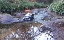 scx10 dingo in deep water