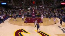 LeBron James bu sezon ilk kez triple-double yaptı