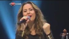Canan Geylan - İncecikten Bir Kar Yağar