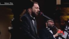 Taksim Trio feat Halil Sezai - Kaçak (Canlı Performans)