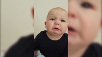 Babasının Söylediği Şarkıya Ağlayan Bebek