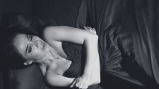 Neslihan Demirtaş - Sadece Seviştik mi? (Official Video)