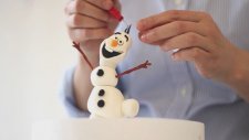 Tatlı Bir Dakika - Şeker Hamuru İle Frozen Filminden Olaf Karakterini Modelliyoruz
