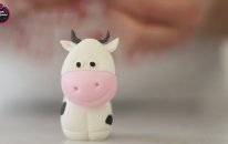 Tatlı Bir Dakika - Şeker Hamuru İle Sevimli Bir İnek Modelleme