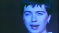 Frente! - Bizarre Love Triangle (1994)