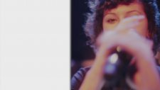 Liselinin Müzik Aşkı - Şarkıya Sarılıyorum