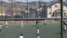Melo'nun Oğlu Babasını Aratmadı!