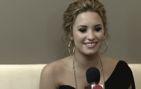 Demi Lovato - 2010 One on One Interview (American Music Awards)