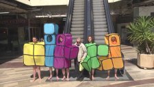 Sokakta Tetris Oynayarak İnsanları Troll'lemek