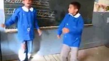 Top 10 Komik Şarkılar