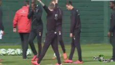 Liverpool'lu yıldız çalım attı, sevinçten çıldırdı!