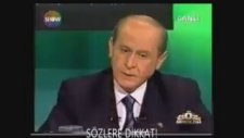 Bahçeli'ye Göre Bahçeli İstifa Etmeli