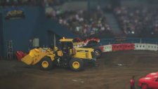 Tilt-Shift Tekniğiyle Canavar Kamyonlar