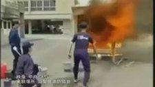 Japonlardan Muhteşem Yangın Söndürme Tekniği