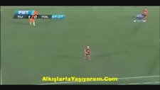 Gol Sevincine Kırmızı Kart Göstermek