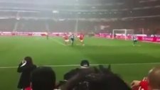 Maymun Diye Hakaret Edilen Hulk'un Cevabını Acı Vermesi