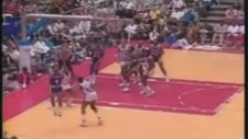 Magic Johnson - Bakmadan Pas Atmak