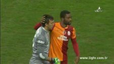 Kaleci Onur'u Kutlamak - Drogba & Burak Yılmaz