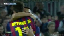 Neymar'ın 2 Kişinin Bacak Arasından Attığı Gol Pası