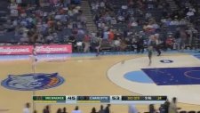 Taraftar Bayıltan Pas - Gerald Henderson