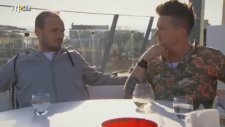 Wesley Sneijder - Kılık Değiştirip İstanbul’da Gezmek