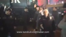 Demba Ba'nın Beresini Araklayan Taraftar