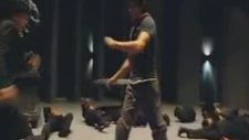 Tony Jaa - Adam Pataklama Sanatı