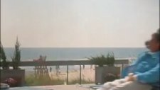 Çılgın Tatil - Fragman (Ölmeyen Ceset İçerir)