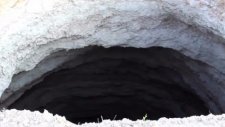 Konya Karapınar'da Akıllıra Durgunluk Veren Obruk