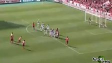 Forlan'dan Japınya'yı sallayan frikik golü