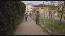Eşcinsel Askerlik Muayenesi - Zenne (2011)