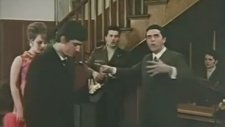 Hülya Koçyiğit Penguen Dansı - Yasemin'in Tatlı Aşkı (1968)