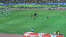 Riise'den müthiş frikik golü