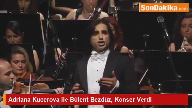 Adriana Kucerova ile Bülent Bezdüz Konser Verdi