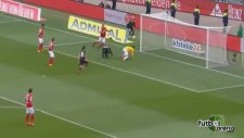 Kendi kalesine resmen abandı!