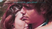Çok Hüzünlü Romantik Bir Aşk Şarkısı ( Çok Farklı Ve Benzersiz Yorum)