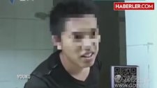 Kadınlar Tuvaletinde Dışkı Yiyen Adam