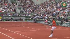 Dışarı Çıkan Topa Dokunmak - Novak Djokojic