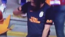 Galatasaraylı taraftar kendinden geçti