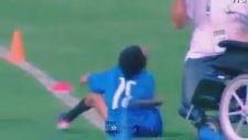 Engelli çocuk ve David Luiz