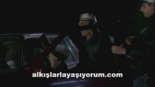 Turist Zannedilen Sarhoş - Öldürün Lan Beni (Olacak O Kadar)