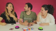 Kızlar Futbolu Ne Kadar Biliyor? - Şans Şekeri Cezalı Yarışma (Çok Esprili Sunucu İçerir)