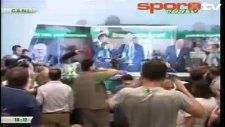 Recep Bölükbaşı taraftarlara üçlü çektirdi!