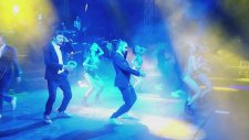 Emrah Karaduman ft. Murat Dalkılıç - Kırk Yılda Bir Gibisin